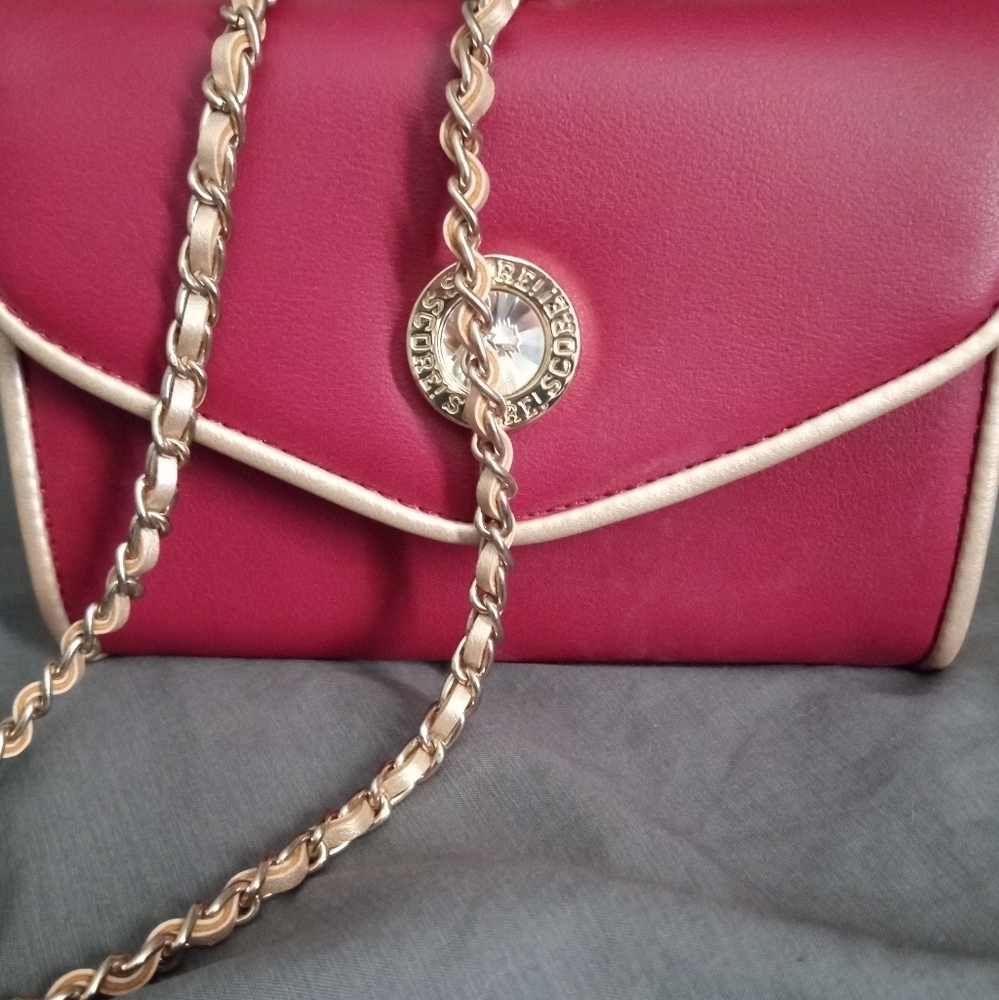 SCORE red handbag with chain